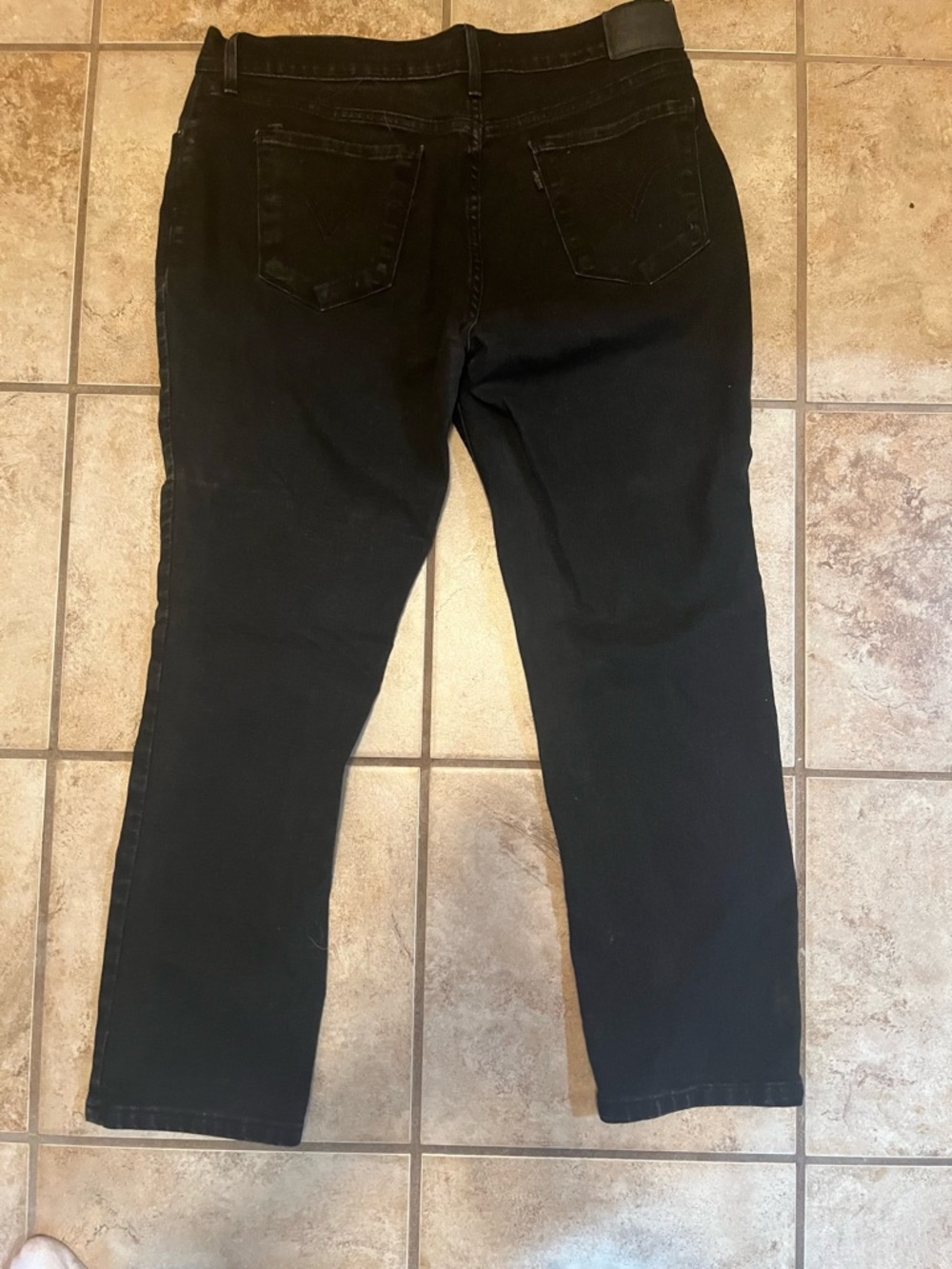 Levi's Men's Relaxed Black Jeans